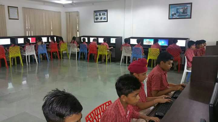 Computer well equipped Lab